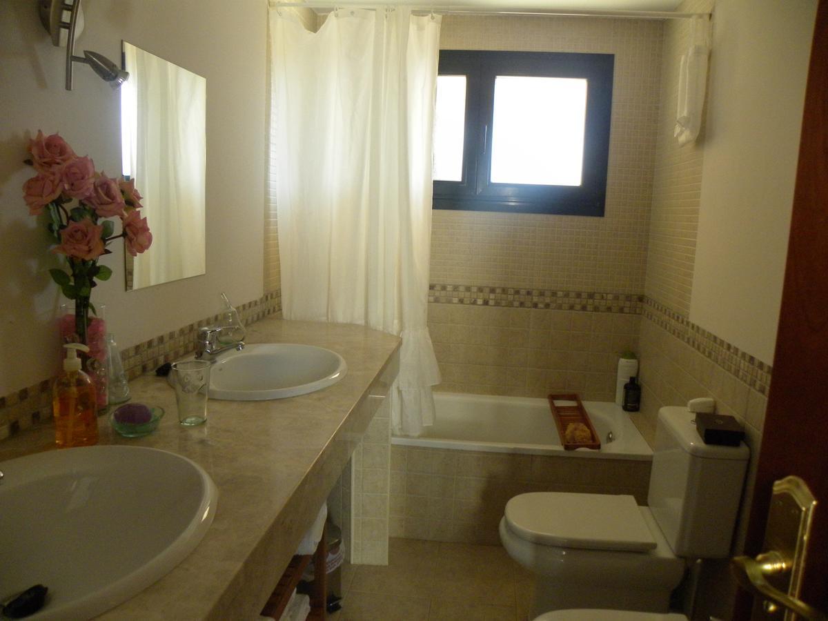 El Jardin De Los Gatos Apartament Касерес Экстерьер фото